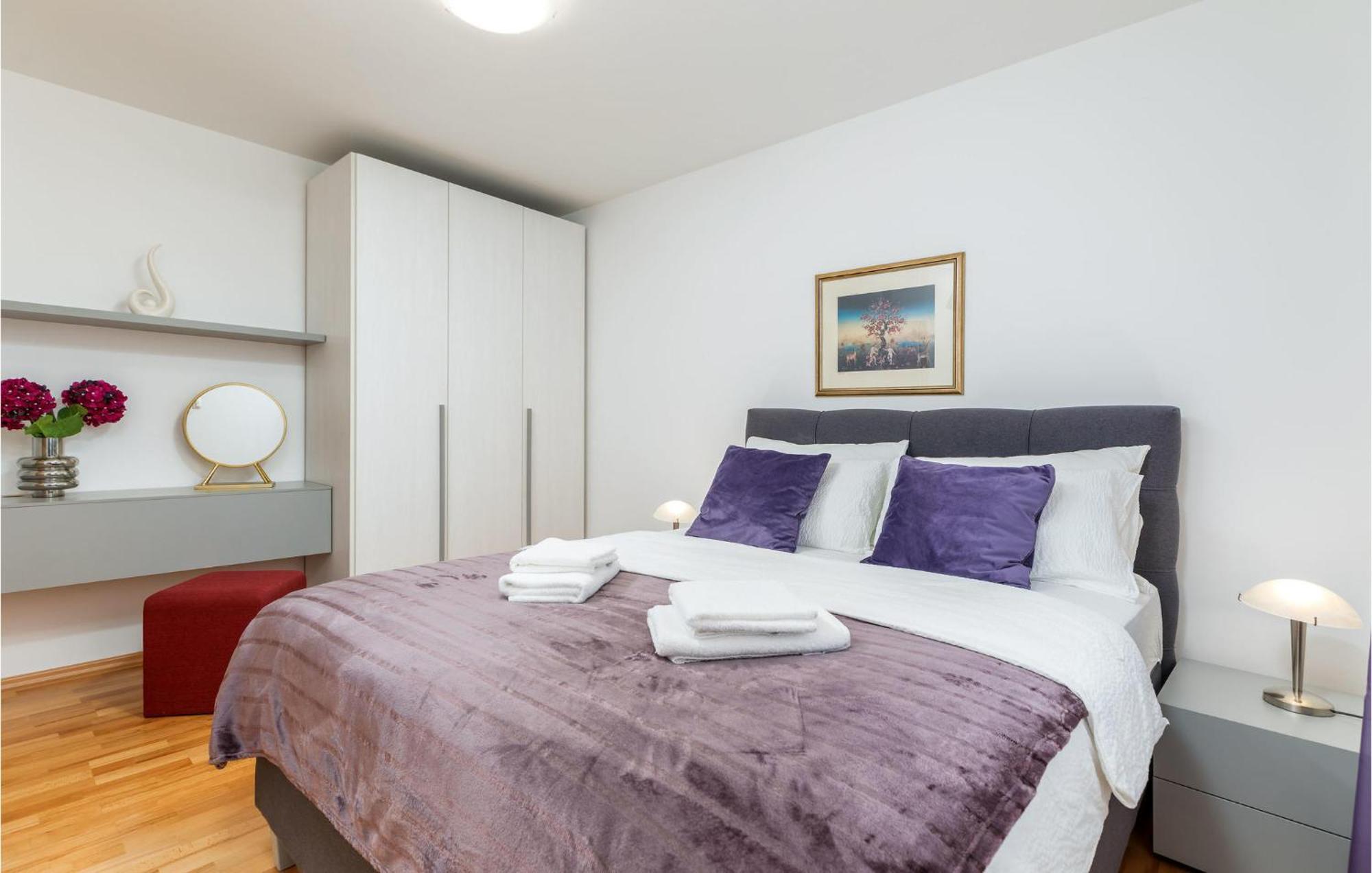 Lovely Apartment In Valbandon With Kitchen Fažana Εξωτερικό φωτογραφία